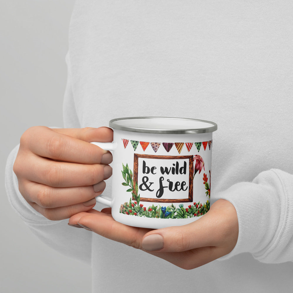 Be Wild and Free Emailletasse für Naturliebhaberinnen